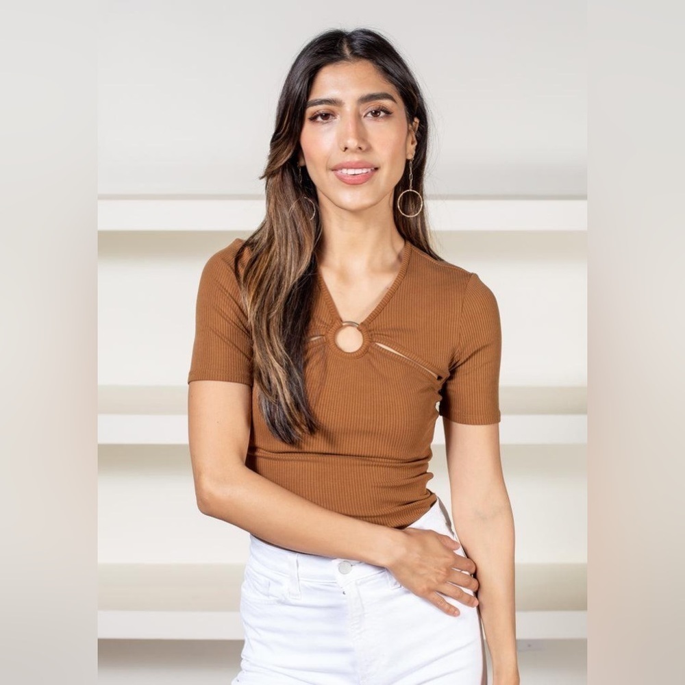Pistola Avalon O-Ring Cut-Out Ribbed Tee